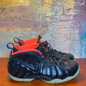 Nike Air Foamposite Pro Premium Yeezy 2014 Black Laser Crimson size 9